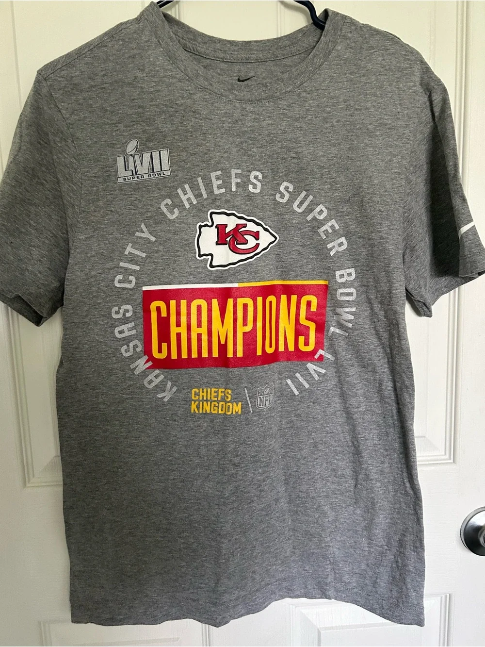 Nike Kansas City Chiefs 2023 Super Bowl Gray Crewneck Tee| Women’s Small